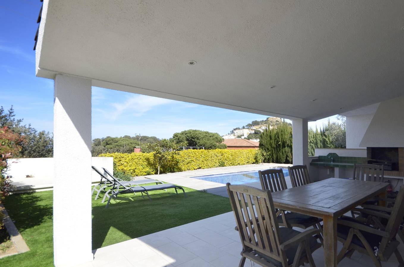 Villa per 8 persone con terrazza in Residencial Begur, Begur