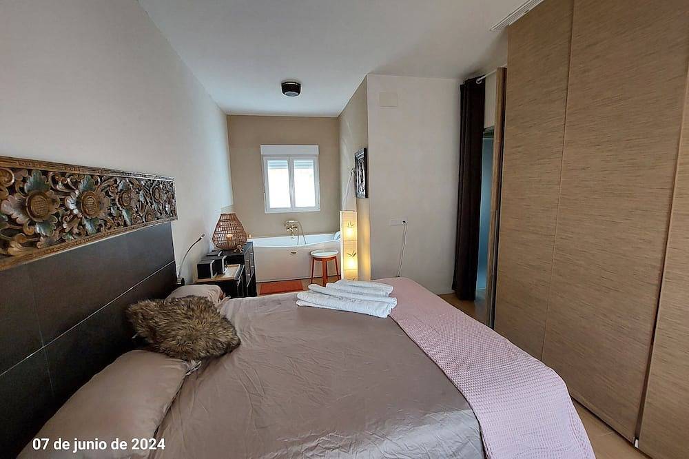 La Casita, 2 bedrooms, garden, pool and hot tub in La Canyada (Paterna), Paterna