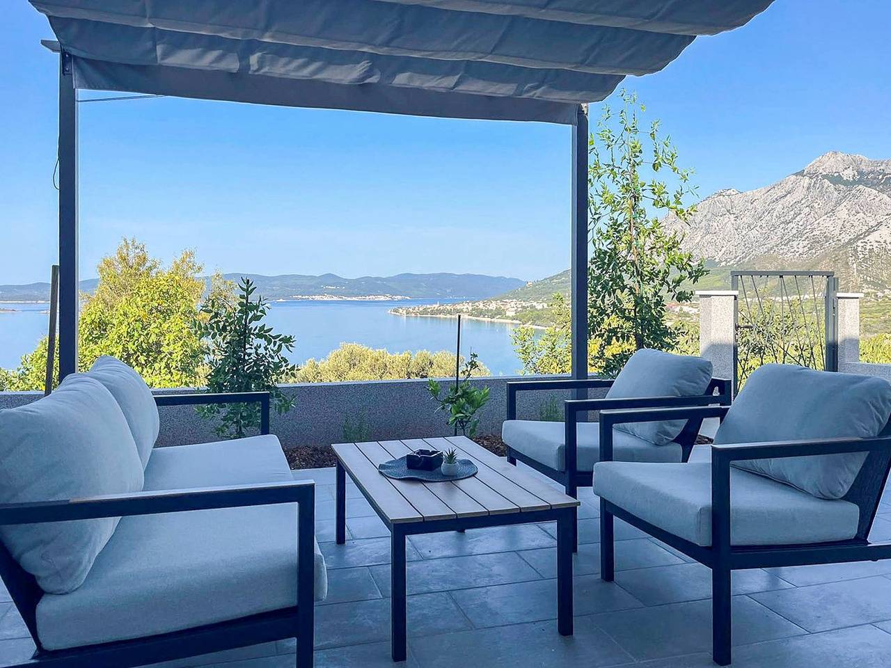 Ganze Wohnung, Ferienwohnung für 2 Personen mit Balkon/Terrasse in Orebic, Peljesac