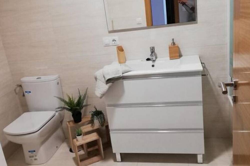 Apartamento entero, Confortable  Apartamento playa Riasón, con desayuno  y 2 bicis incluidas in Isla de Arosa, Rias Baixas