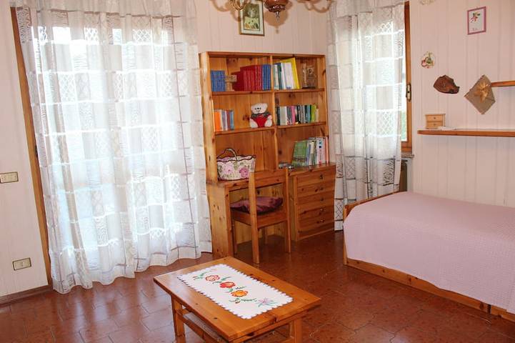Lago Iseo - Casa indipendente con giardino tinozza finlandese Wi-Fi  dépendance in Solto Collina, Comune di Solto Collina