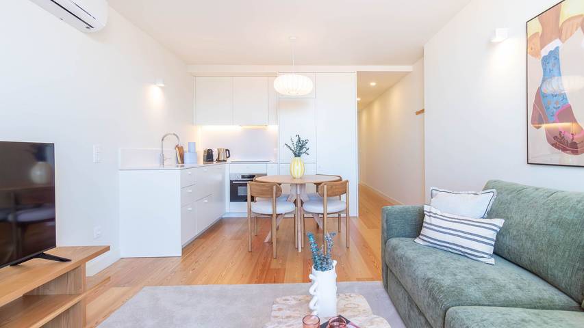 Apartamento entero, Apartamento de vacaciones para 2 personas con balcón in Cedofeita, Distrito de Porto