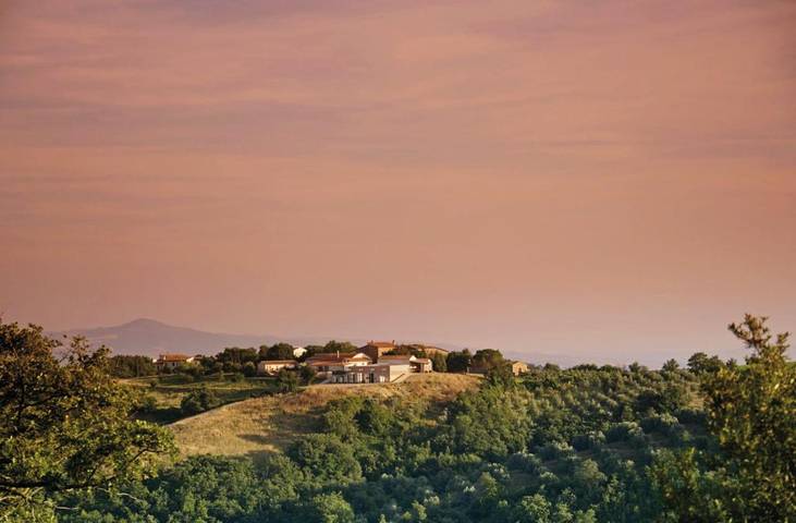 Agriturismo per 2 persone, con Terrazza e Giardino nonché Piscina e Panorama a Cinigiano