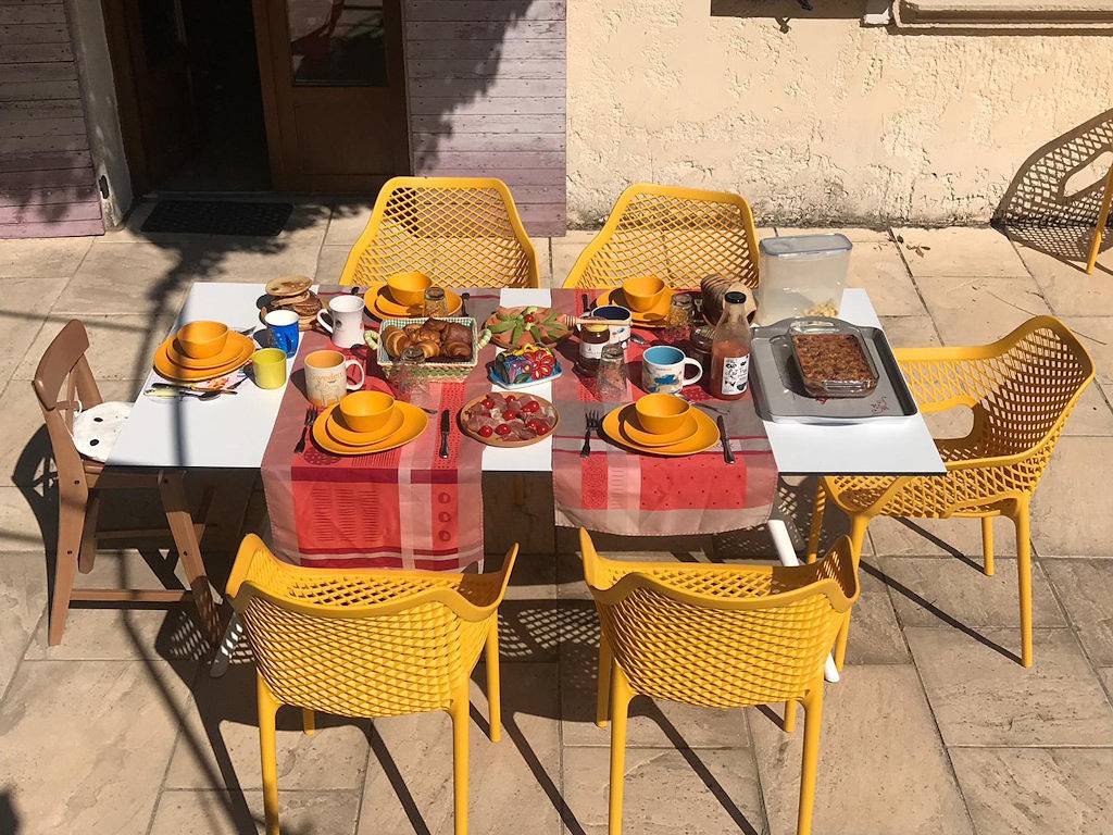 Lou Cèu Sin, maison d'hôtes et Spa - Birmanie in Entrepierres, Région de Forcalquier