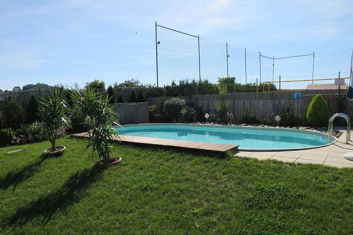 Ferienwohnung für 8 Personen, mit Pool und Sauna sowie Garten - 1