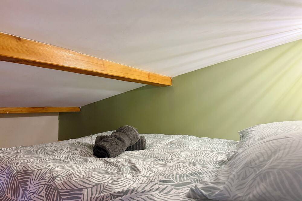 Entire apartment, Le Cabanon - Tournon-sur-Rhône in Tournon-sur-Rhône, Tournon-sur-Rhône region