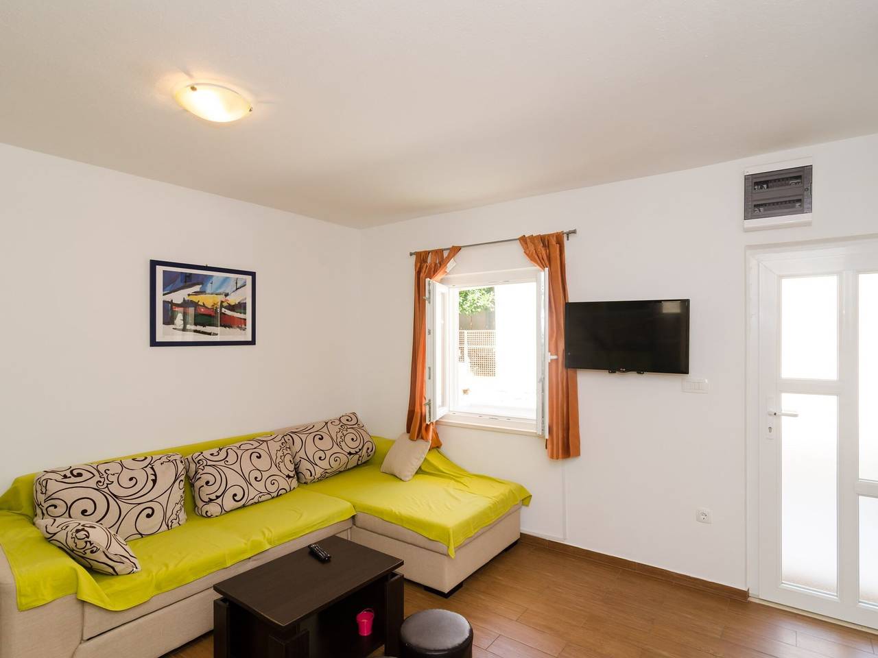 Holiday Home Jasenka Trstenik - Duplex One Bedroom Apartment with Terrace and Side Sea View in Trstenik, Peljesac