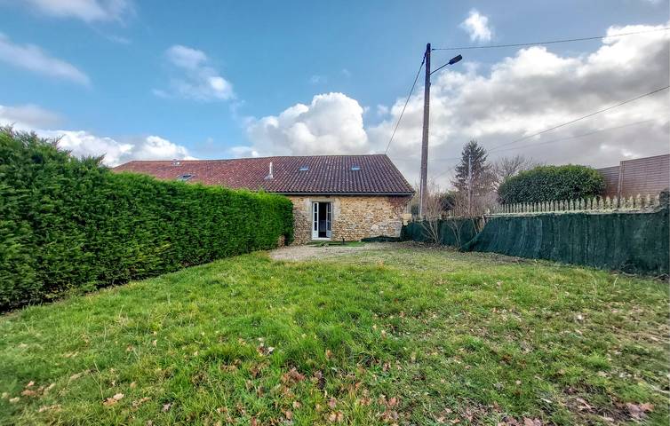 Location de vacances pour 7 personnes, avec terrasse et jardin, animaux acceptés à Saint-Gourson