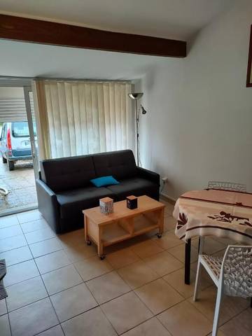 Gîte pour 4 personnes, avec terrasse, animaux acceptés à Florensac
