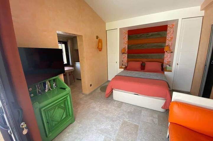 Ganze Wohnung, Air-conditioned studio - Terrace and Spa in Aix-en-Provence, Aix-en-Provence und Umgebung