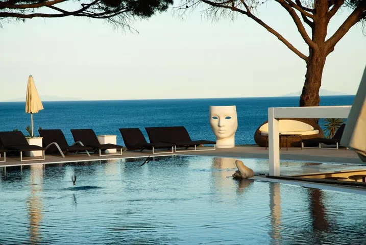 Residence per 4 persone, con idromassaggio e giardino nonché piscina - 1
