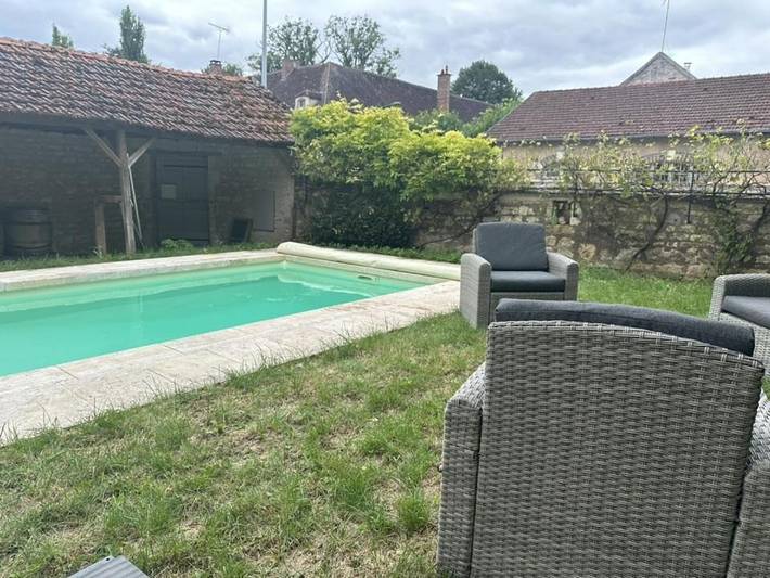 Gîte pour 6 personnes, avec piscine et jardin, animaux acceptés à Chablis - 2