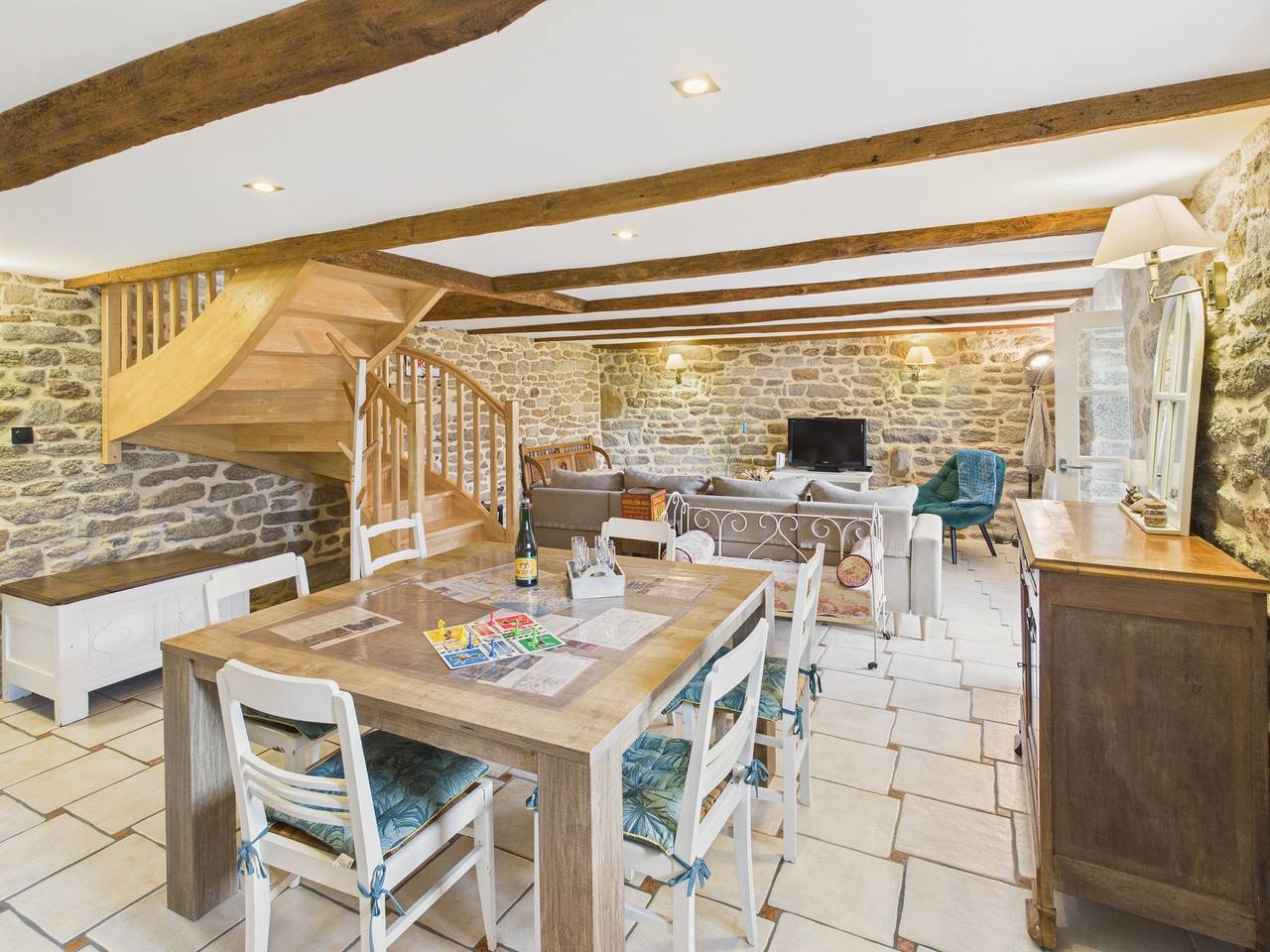 Charmante maison pour 6 à 900m de la plage in Treffiagat, Côte de Cornouaille