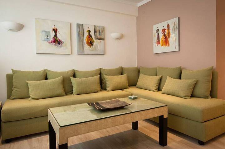Vacation rental for 4 people, with balcony, with pets in Athens