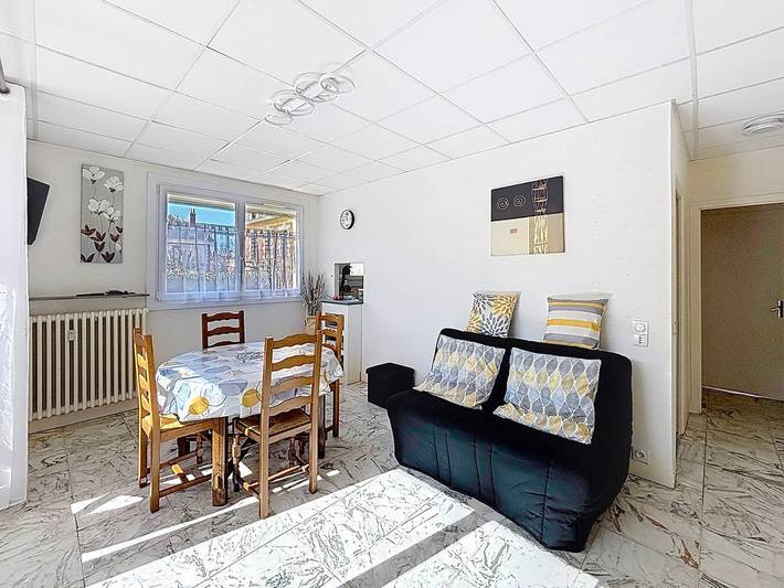 Appartement de vacances pour 6 personnes, avec Balcon ainsi que Terrasse et Jardin à Dives-sur-Mer