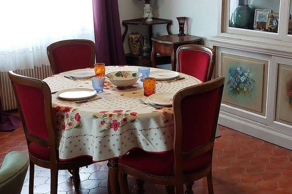 Apartamento entero, Large 4/6 person apartment in Sausset-les-Pins, Istres region