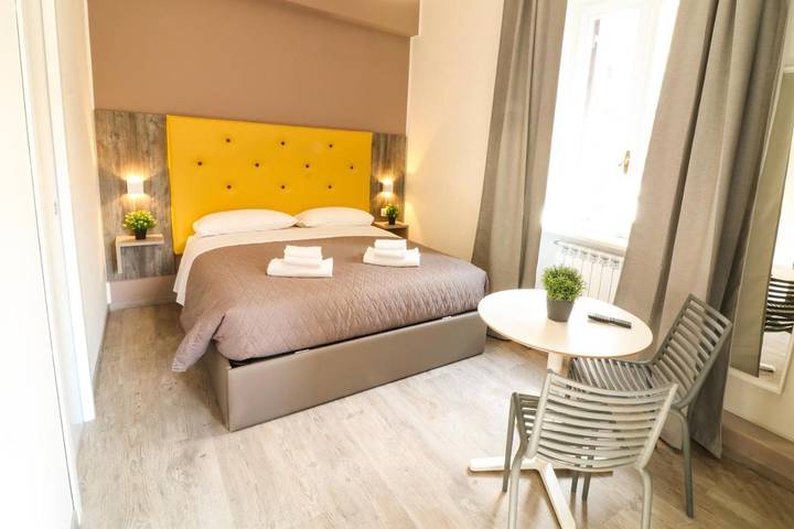 Chambre d’hôte pour 2 personnes, avec Vue dans Eglise Saint Pierre