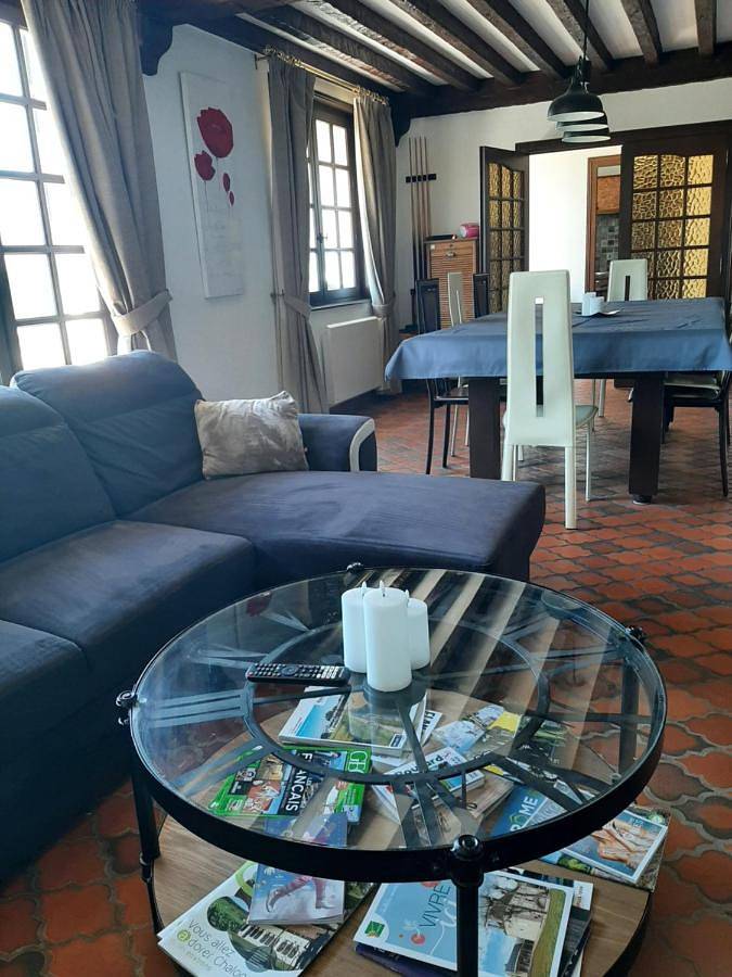 Three-Bedroom House in Sassenay, Région de Chalon-sur-Saône