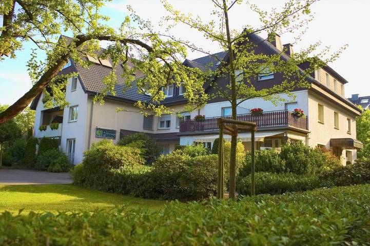 Ferienhaus, mit Terrasse und Garten in Lippstadt