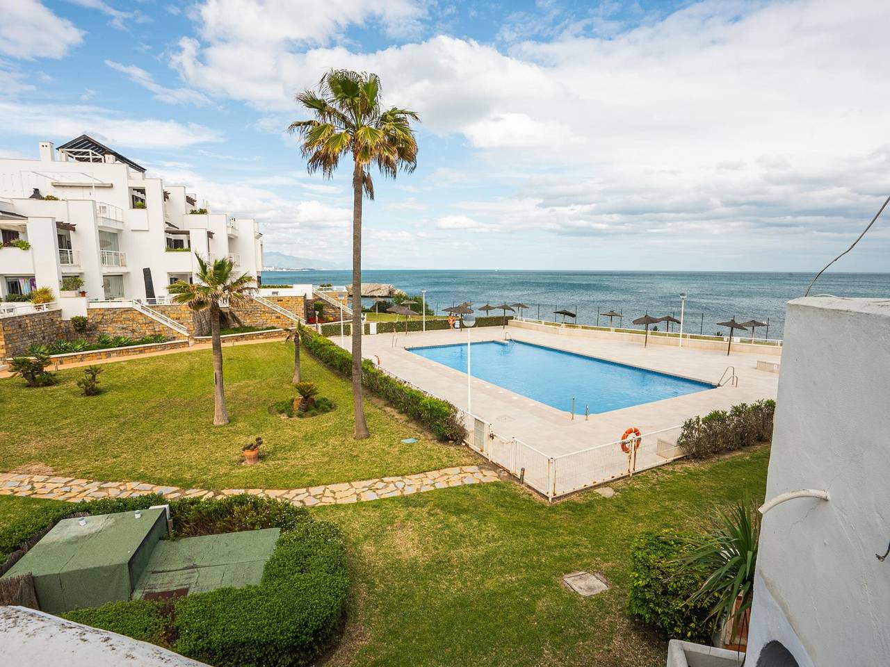 Apartamento entero, Casa adosada al lado del mar in Casares del Mar, Casares