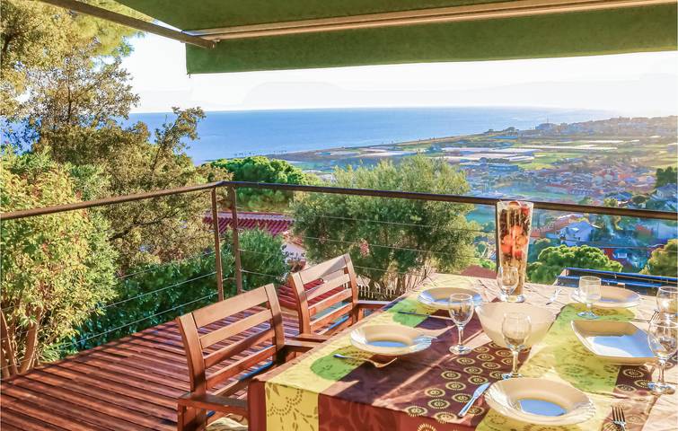 Ferienhaus für 10 Personen, mit Terrasse und Garten sowie Pool in Santa Susanna - 4