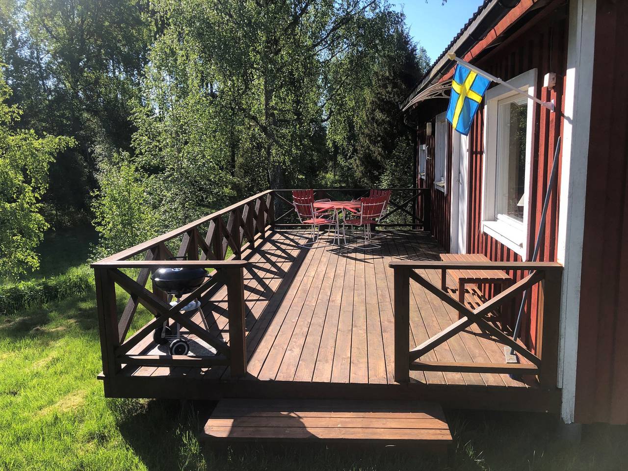 Schönes Ferienhaus am See mit Boot in Dalsland