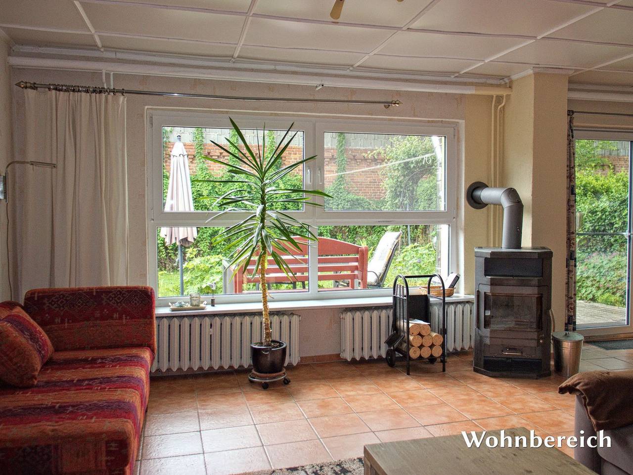 Apartamento entero, Casa de vacaciones 'Barrierefreie Ferienwohnung' con terraza privada, jardín privado y Wi-Fi in Görmin, Pomerania Occidental