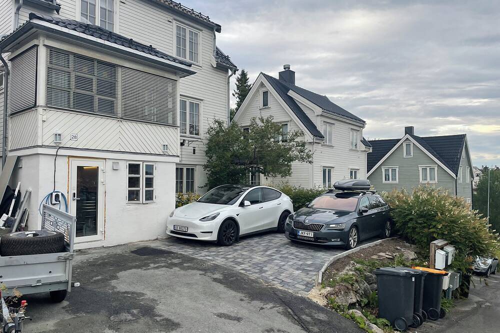 Ganze Wohnung, Studio-Sleeps 2-City Centre-Parking-Evcharge in Tromsø
