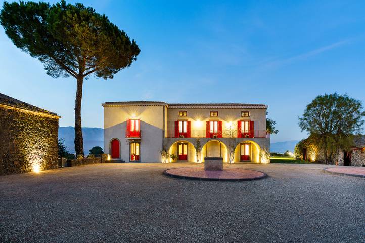 Willa dla 10 osób, z ogród w Etna