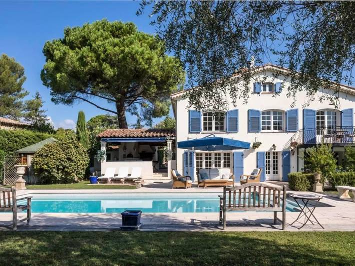 Villa pour 8 personnes, avec piscine et jardin