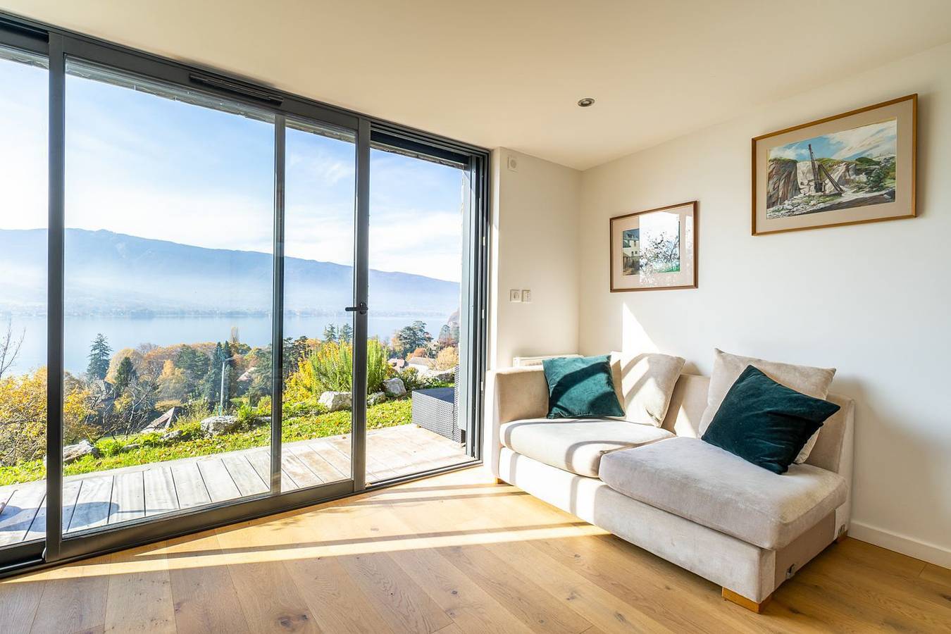 Talloires Lakehouse Lower Apartment in Talloires-Montmin, Región de Annecy