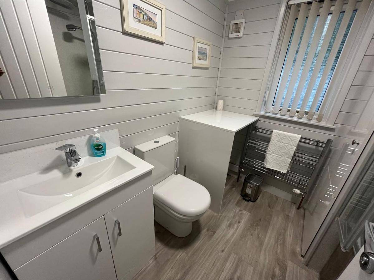 Apartment in Milford-on-Sea, Hampshire