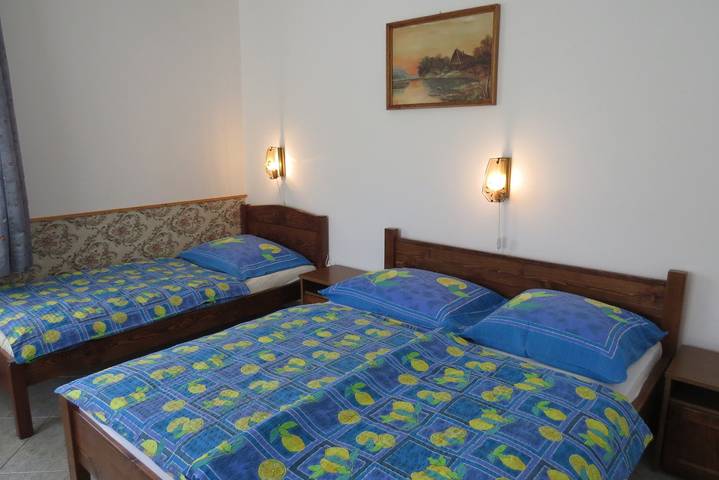 Ganze Ferienwohnung, 4 fös apartman in Balatonlelle, Plattensee Südufer