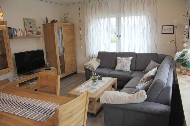 Ferienwohnung für 6 Personen, mit Terrasse und Garten in Dornum - 3