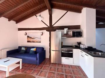 Gîte pour 7 personnes, avec vue et jardin dans Cóbreces
