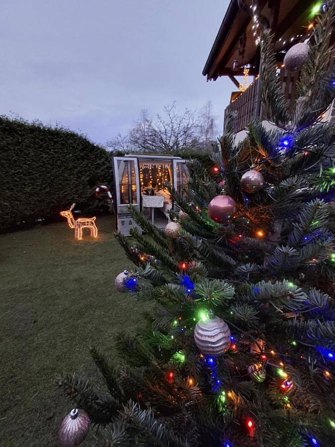 Appartement de vacances pour 4 personnes, avec terrasse ainsi que jardin et vue