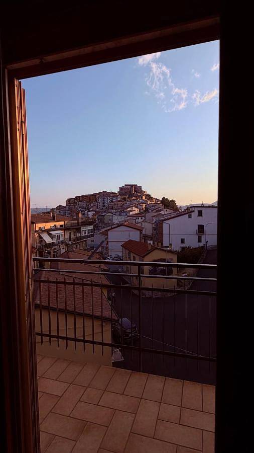 Gîte pour 3 personnes, avec Balcon à Bella