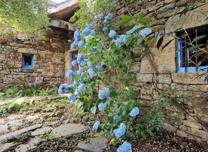 Gîte pour 4 personnes, avec jardin et terrasse, animaux acceptés dans Botmeur