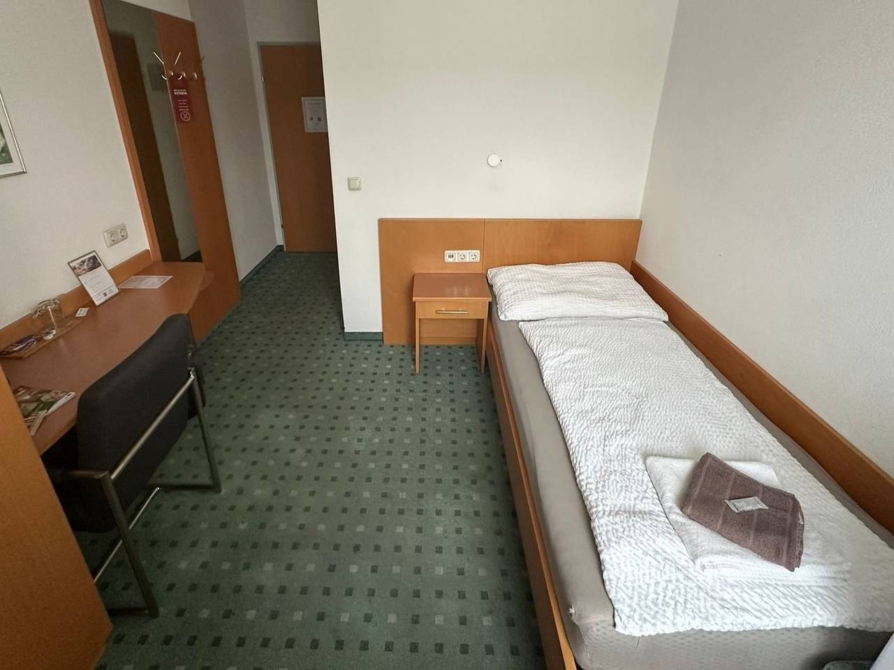 Mariazellerhof Room 202 in St. Pölten, Mostviertel Region