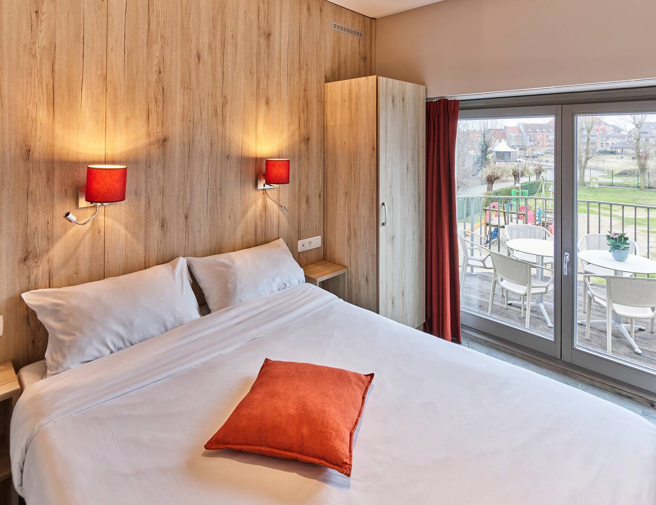 Holiday Suites Westende — Geräumige Familiensuite | 4 Erwachsene - 3 Kinder in Westende, Middelkerke