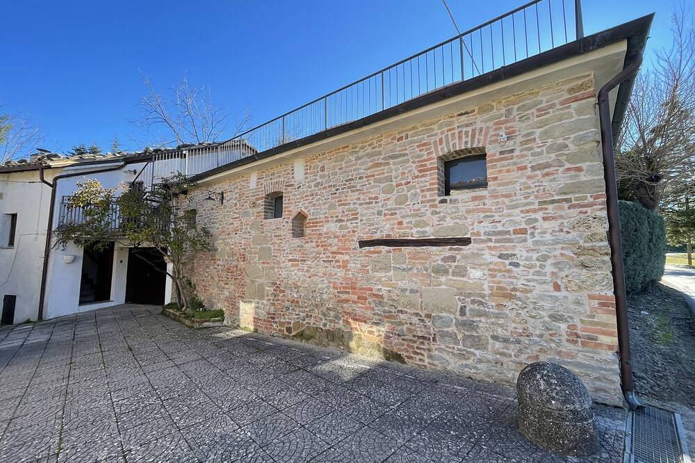 Apartment in Sibillini with Pool & Solarium in Amandola, Monti Sibillini National Park