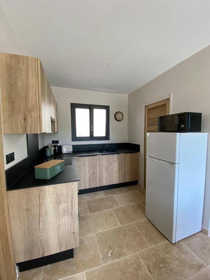 Location de vacances pour 4 personnes, avec jardin et piscine à Saint-Michel-d'Euzet