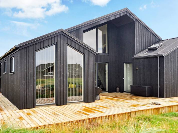 Ferienhaus für 10 Personen, mit Terrasse und Whirlpool, kinderfreundlich - 1