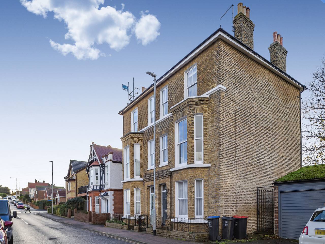 Dorset Villas in Botany Bay, Kent