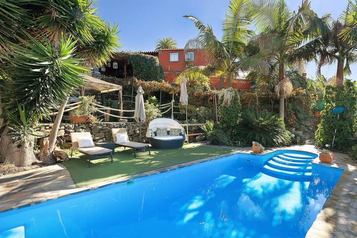Vacation rental for 2 people, with Yard in La Palma