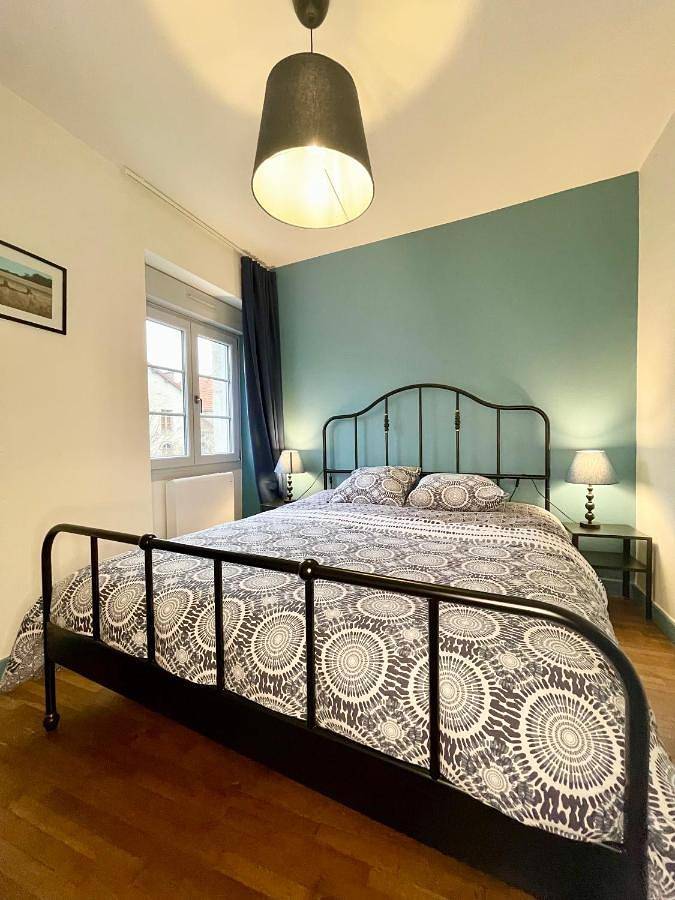 Location de vacances pour 6 personnes, avec terrasse et vue, animaux acceptés à Arc-en-Barrois - 2