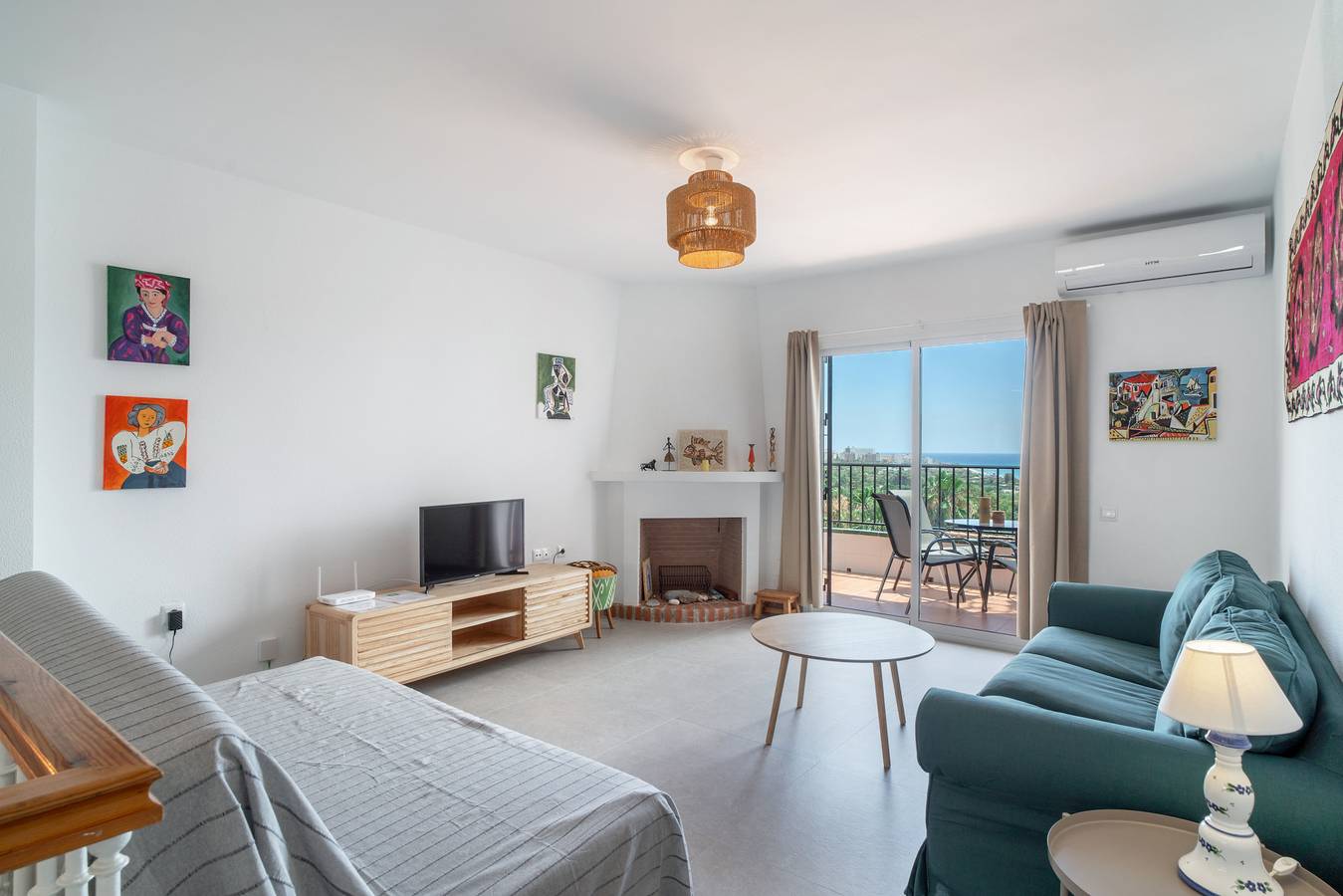 Villa Sofia Seaview Dreamscape in Urbanização Tropicana, Nerja