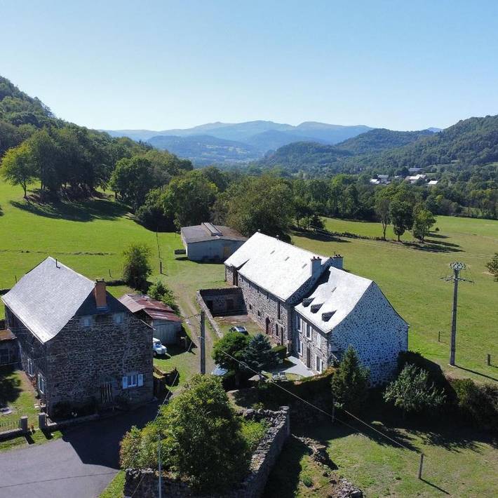 Location de vacances pour 10 personnes, avec jardin et vue dans Neussargues en Pinatelle - 2