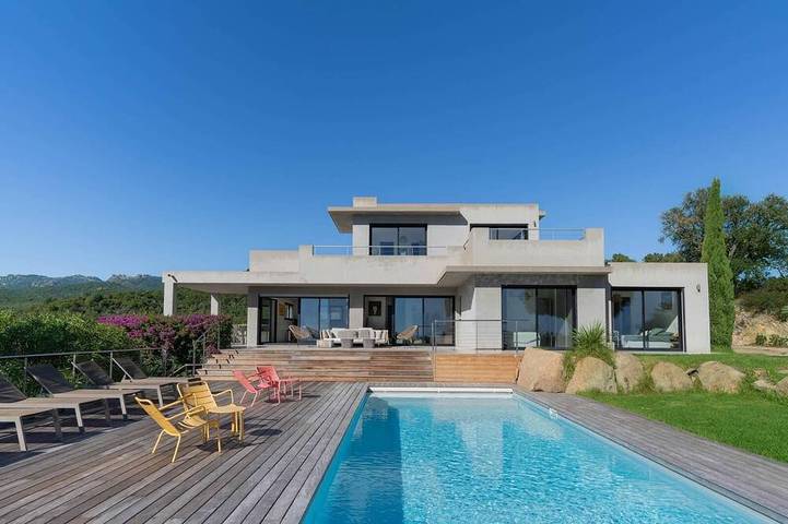 Magnificent 330 M2 Villa - Heated Pool - Sea And Mountain Views in Francia
