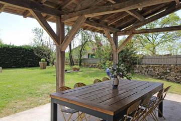 Gîte pour 9 Personnes dans Saint-Mathieu, Région de Rochechouart, Photo 4